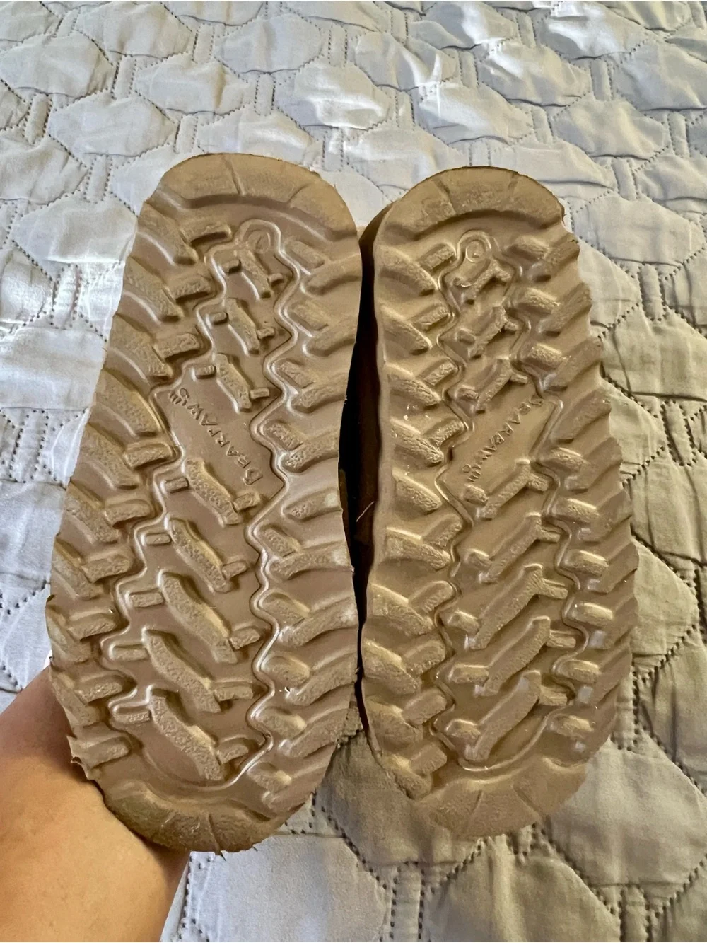BearPaw stitched upper secures